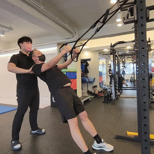 어깨 통증 반복 4가지 원인